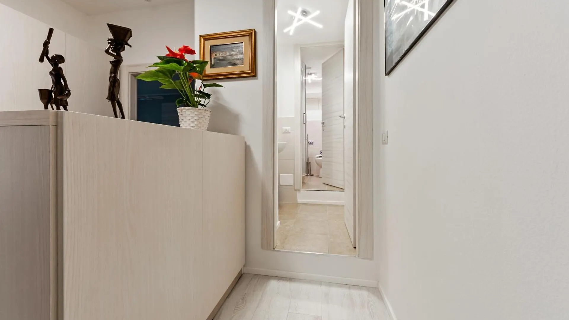 Bwr - Apartments Near Mico, Alberti 밀라노 0*,